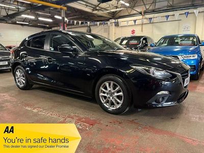 Begagnad Mazda 3 2015 Svart Halvkombi