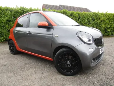 Used Smart ForFour Edition #1 90 HP (66 kW) 2015 Orange/black Hatchback