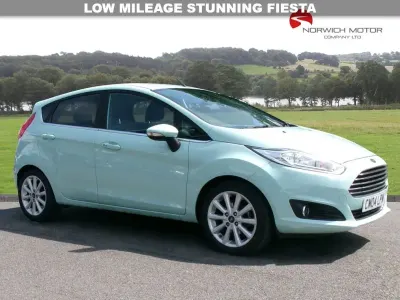 Used Ford Fiesta Titanium 100 HP (73 kW) 2016 Green Hatchback