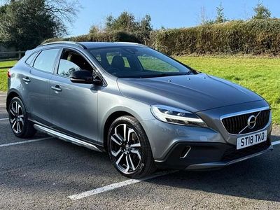 Used Volvo V40 CC Pro 152 HP (111 kW) 2018 Estate