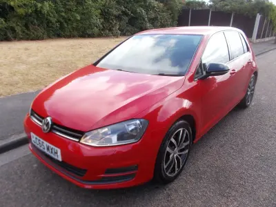 Used VW Golf VII Edition 110 HP (80 kW) 2015 Red Hatchback