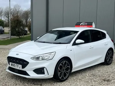Używany Ford Focus ST-Line X 125 KM (91 kW) 2019 Biały Hatchback