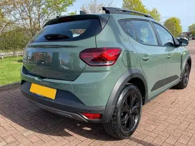 Used Dacia Sandero Extreme 91 HP (66 kW) 2024 Cedar green Hatchback