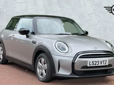 Used Mini Cooper Classic 134 HP (98 kW) 2023 Silver Hatchback