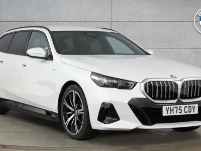 Used BMW 530e M Sport 295 HP (216 kW) 2025 White Estate