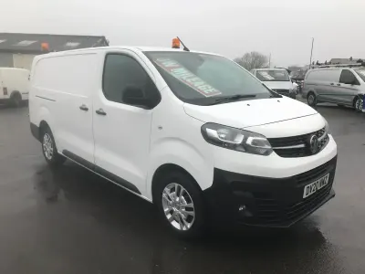 Used Vauxhall Vivaro 100 HP (73 kW) 2020 White MPV