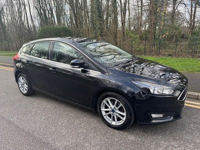 Used Ford Focus Zetec 115 HP (84 kW) 2015 Black Hatchback