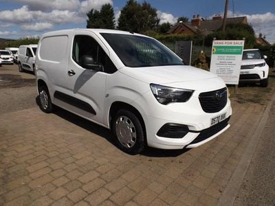 White Used 2020 Vauxhall Combo Sportive MPV | £7,995 (Fair price)