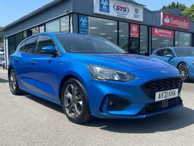 Used Ford Focus ST-Line 120 HP (88 kW) 2021 Blue Hatchback