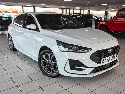 Used Ford Focus ST-Line 125 HP (91 kW) 2023 White Hatchback