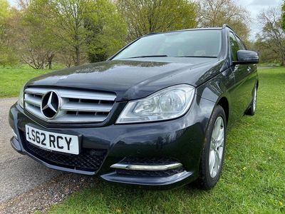 Begagnad Mercedes C220 Executive 2012 Svart Kombi