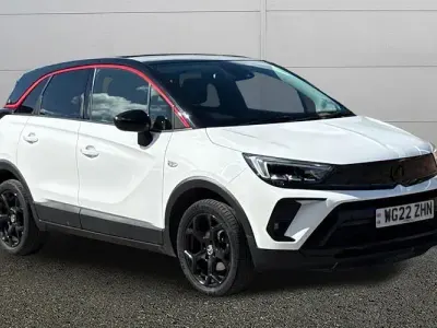 Begagnad Vauxhall Crossland GS Line 110 HK (80 kW) 2022 Vit SUV
