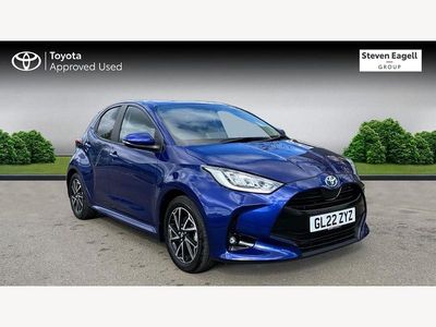 Used Toyota Yaris Hybrid Design 114 HP (83 kW) 2022 Blue Hatchback