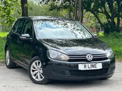 Begagnad VW Golf VI SE 140 HK (102 kW) 2011 Svart Halvkombi