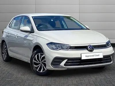Used VW Polo Life 80 HP (58 kW) 2023 Ascot grey Hatchback