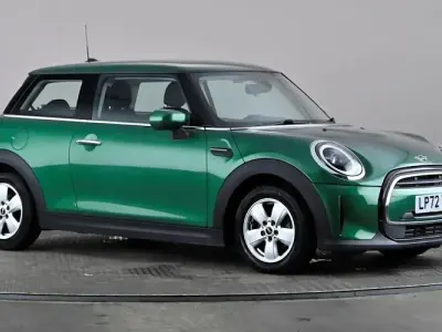 Used Mini Cooper Classic 136 HP (100 kW) 2022 Green Hatchback