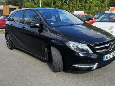 Used Mercedes B180 108 HP (79 kW) 2013 Black Hatchback