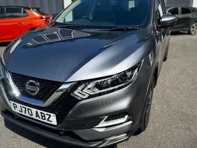 Used Nissan Qashqai N-Connecta 140 HP (102 kW) 2020 Grey SUV