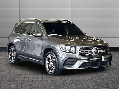 Mercedes GLB220