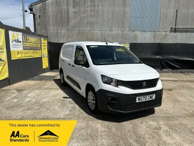 Used Peugeot Partner 2020 White MPV