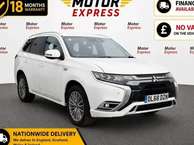 Used Mitsubishi Outlander P-HEV 174 HP (127 kW) 2019 White Estate