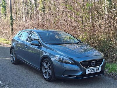 Used Volvo V40 180 HP (132 kW) 2013 Blue Hatchback