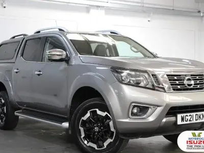 Begagnad Nissan Navara Tekna 190 HK (139 kW) 2021 Grå Pickup