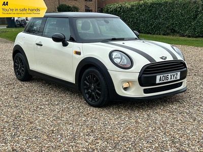 Used Mini ONE Hatch 102 HP (75 kW) 2016 White Hatchback