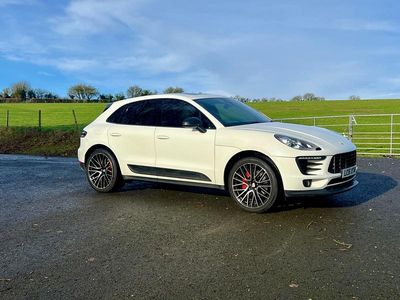 White Used 2015 Porsche Macan S SUV | £18,500 (A bit pricey)