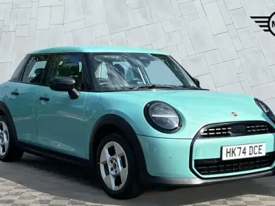 Used Mini Cooper Hatch 154 HP (113 kW) 2024 Green Hatchback