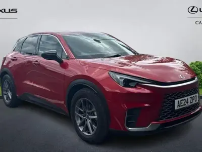 Used Lexus LBX 136 HP (100 kW) 2024 Red SUV