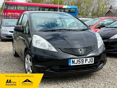 Used Honda Jazz ES 100 HP (73 kW) 2010 Black Hatchback