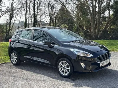 Used Ford Fiesta Zetec 85 HP (62 kW) 2017 Black Hatchback
