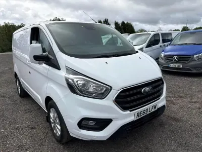 Usado Ford Transit Custom Limited 130 HP (95 kW) 2019 Branco Van