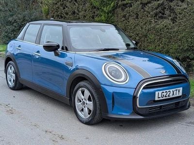 Used Mini Cooper Classic 136 HP (100 kW) 2022 Blue Hatchback
