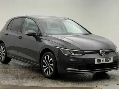 Używany VW Golf VIII Active 150 KM (110 kW) 2022 Szary Hatchback