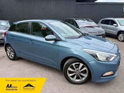 Gebraucht Hyundai i20 SE 90 PS (66 kW) 2015 Blau Kleinwagen