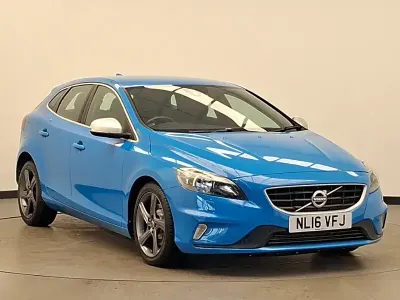Used Volvo V40 R-Design 122 HP (89 kW) 2016 Blue Hatchback