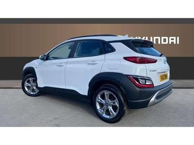 Używany Hyundai Kona SE 120 KM (88 kW) 2021 Biały SUV