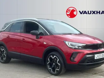 Begagnad Vauxhall Crossland Ultimate 130 HK (95 kW) 2023 Röd SUV