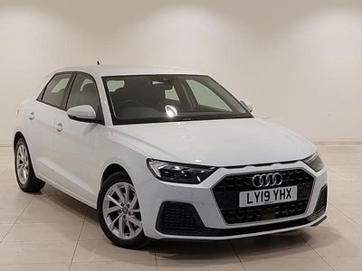 Begagnad Audi A1 Sport 116 HK (85 kW) 2019 Vit SUV