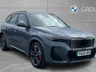 Begagnad BMW iX1 M Sport 230 kW (313 HK) 2025 Grå SUV