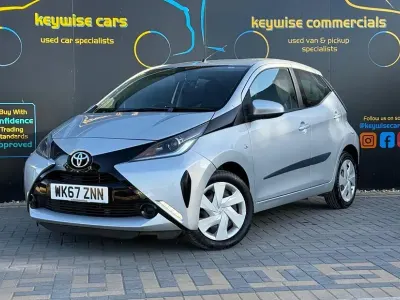 Used Toyota Aygo X-play 69 HP (50 kW) 2017 Silver Hatchback