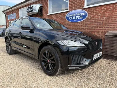 Used Jaguar F-Pace Chequered Flag 180 HP (132 kW) 2020 Black SUV