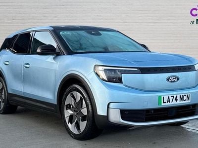 Blue Used 2024 Ford Explorer Premium SUV | £29,399 (Fair price)