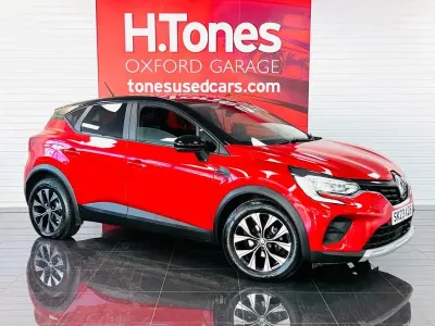 Used Renault Captur Evolution 140 HP (102 kW) 2023 Red SUV