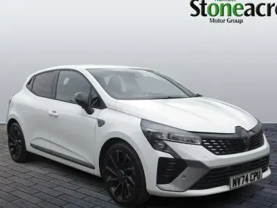 Used Renault Clio Esprit Alpine 90 HP (66 kW) 2024 White Hatchback