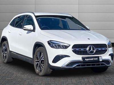 Used Mercedes GLA200 Executive 163 HP (119 kW) 2024 White SUV