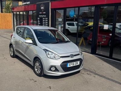 Silver Used 2016 Hyundai i10 Premium Hatchback | £6,995 (Fair price)