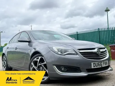 Used Vauxhall Insignia SRi 170 HP (125 kW) 2016 Grey Hatchback